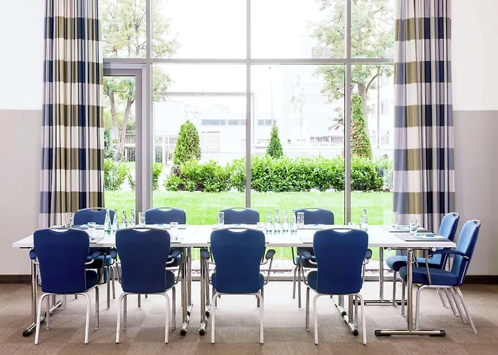 Otel Nh Frankfurt Niederrad 4*