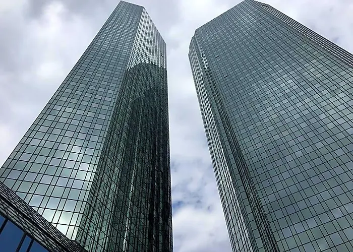 Nh Frankfurt Niederrad 4*